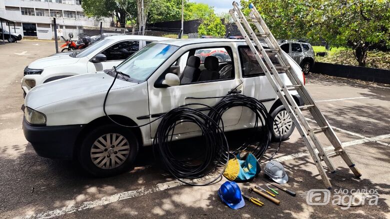 Homens se passam por funcionários de empresa e são presos por furto de cabos em São Carlos - Crédito: SCA