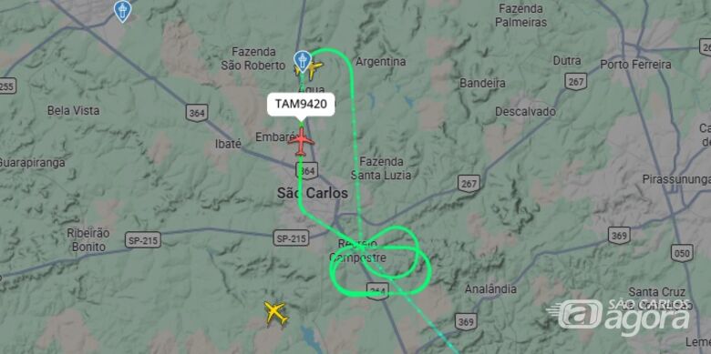 Mau tempo impede pouso de avião da Latam pela terceira vez no Aeroporto de São Carlos -
