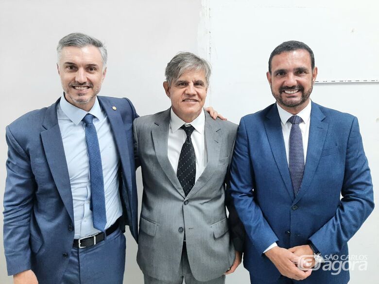 Vinícius Marchese Marinelli, Agnaldo Spaziani e  vereador Julio Cesar. - Crédito: Miltinho Marchetti  