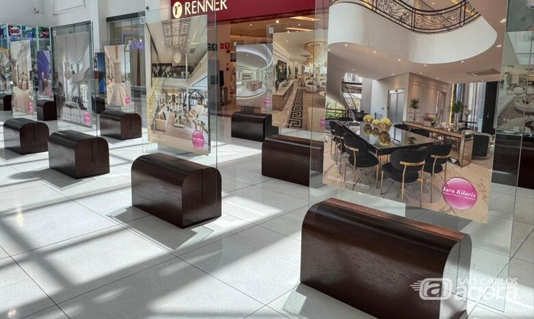 Exposição “Interiores Contemporâneos” entra em seus últimos dias no Shopping -