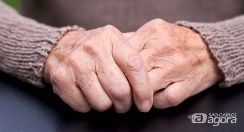 Pesquisa de doutorado da UFSCar recruta voluntários com artrose nas mãos para estudo sobre avaliação e exercícios terapêuticos - 