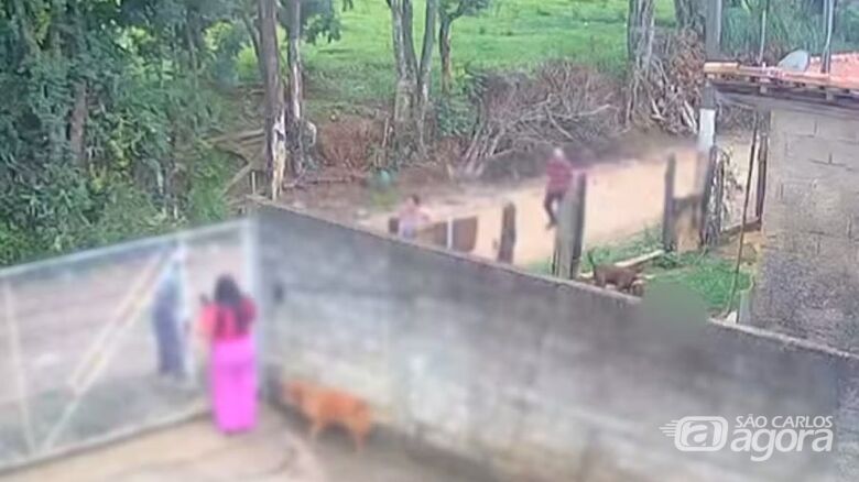 Câmera de segurança registrou a tragédia - Crédito: reprodução 