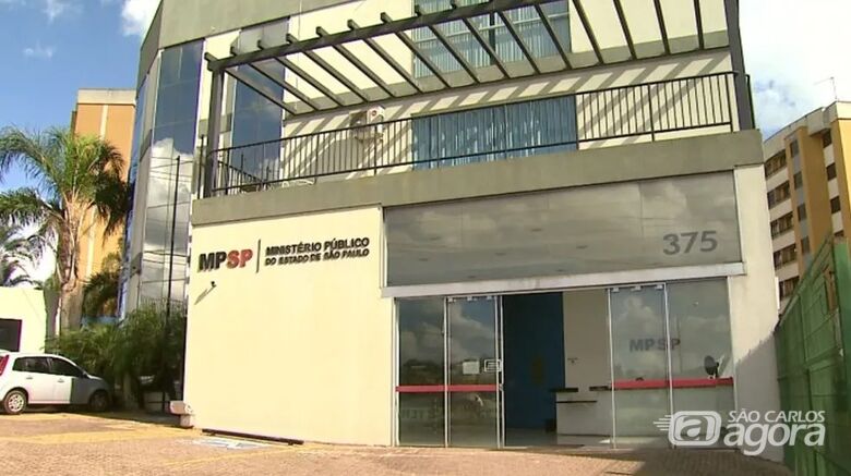 Prefeito, Câmara e Ministério Público discutem ajustes na lei do motofrete em São Carlos - 