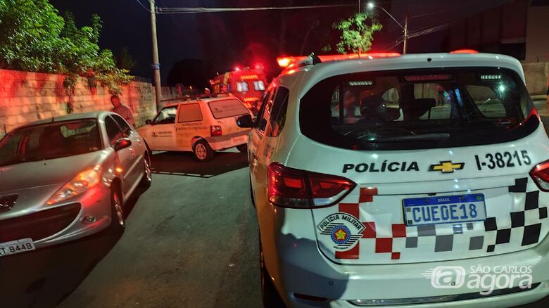 Motociclista fica ferido após colisão com carro na Vila Isabel - Crédito: Foto: Maycon Maximino/São Carlos Agora
