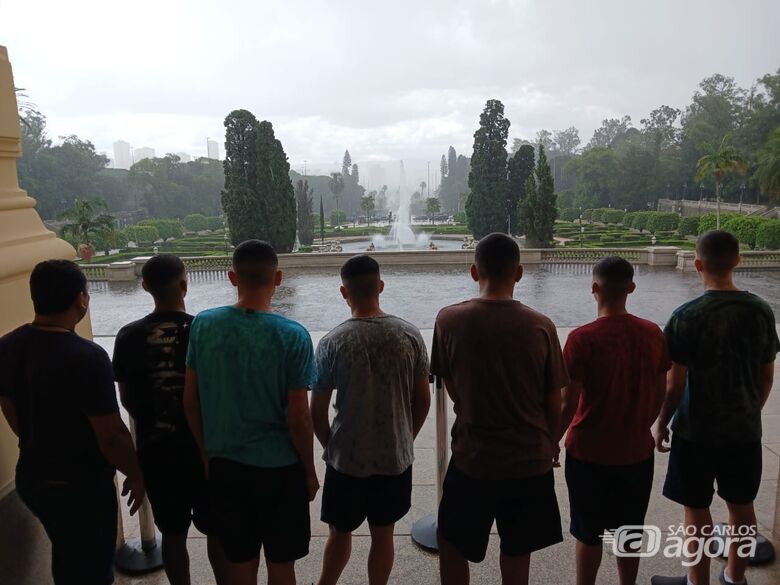 Jovens da Fundação CASA de São Carlos descobrem história e arte no Museu do Ipiranga -