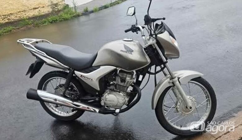 Moto é furtada na Vila Costa do Sol e proprietário pede ajuda - 