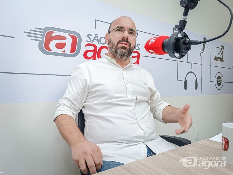  "O pior é que ficam espalhando mentiras. Já disseram que íamos demitir as merendeiras, que ia fazer cozinha piloto, que íamos servir marmitas para as crianças - Crédito: Jean Guilherme