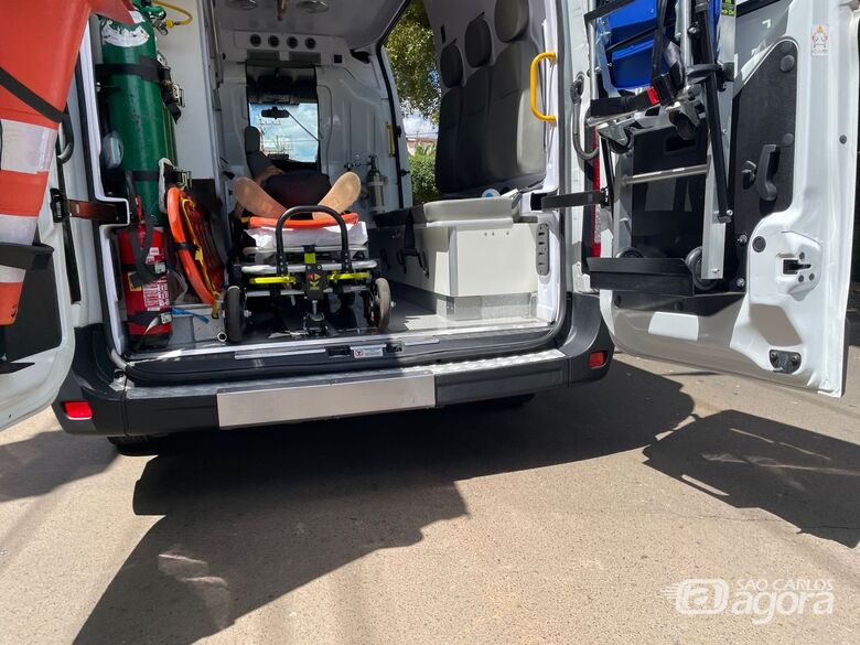 Motociclista foge após provocar colisão com outra moto próximo ao kartódromo - Crédito: SCA