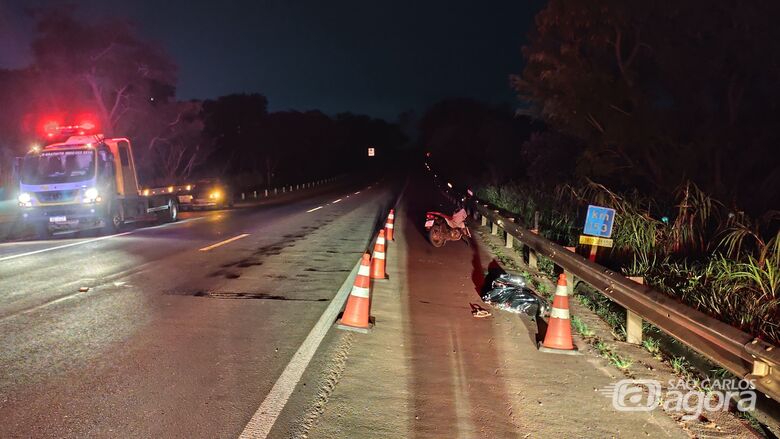Motociclista perde a vida após acidente na SP-215 entre São Carlos e Ribeirão Bonito - Crédito: SCA