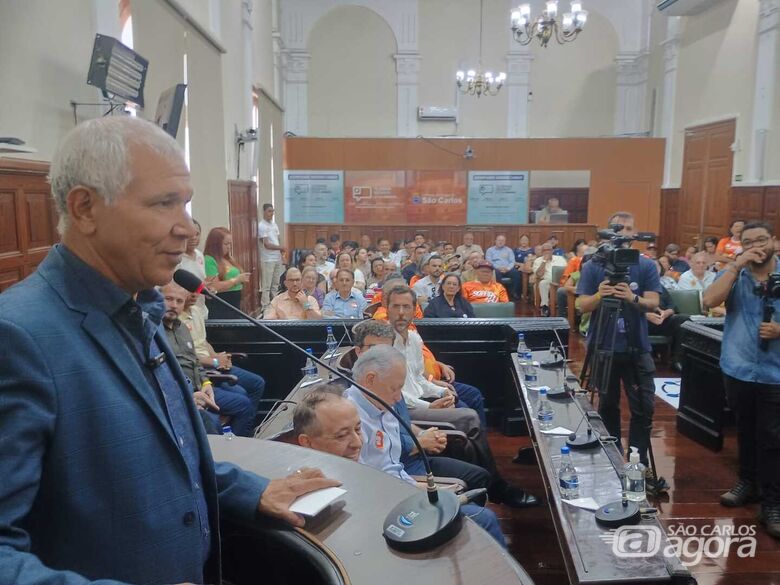O presidente da Câmara, Lucão Fernandes: nome forte surge como novidade no já complicado tabuleiro de xadrez político de São Carlos - Crédito: divulgação