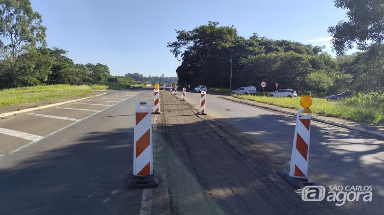 Obras na SP-318 provocam congestionamento na entrada norte de São Carlos - Crédito: SCA