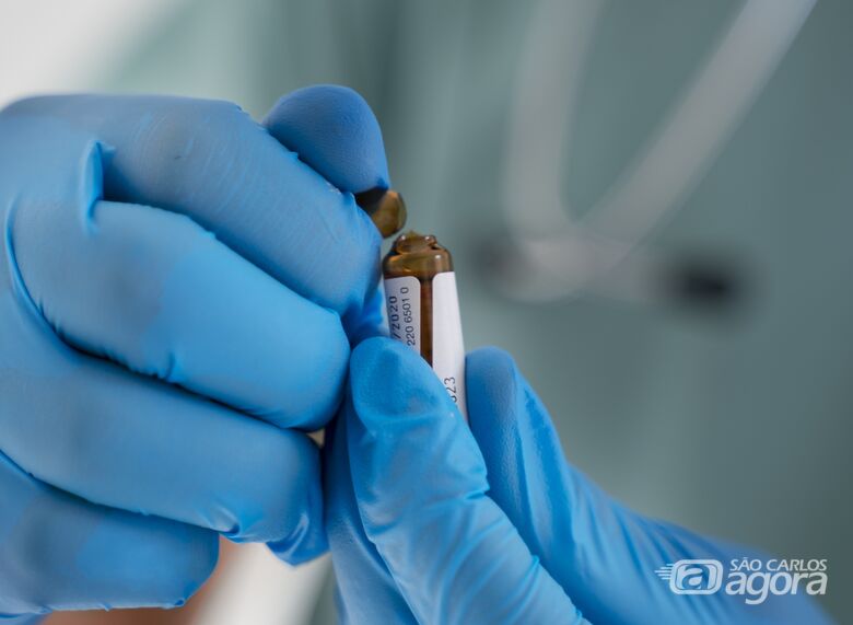 Chip de testosterona: implante hormonal usado por Zé Felipe requer orientação profissional, alerta especialista - 