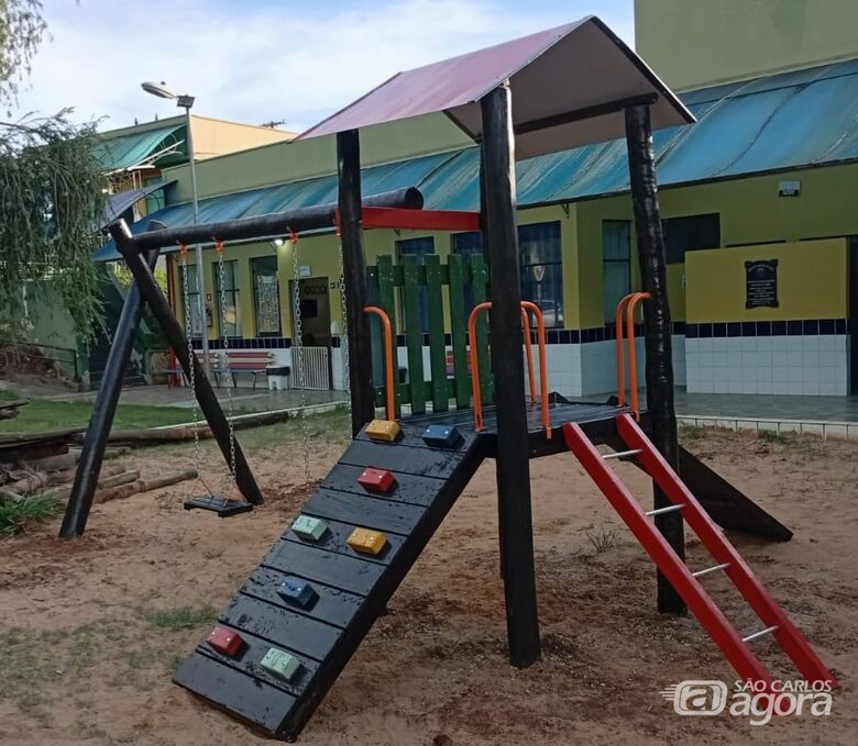 Prefeitura de Ibaté inicia reforma dos parquinhos nas escolas da rede municipal - 