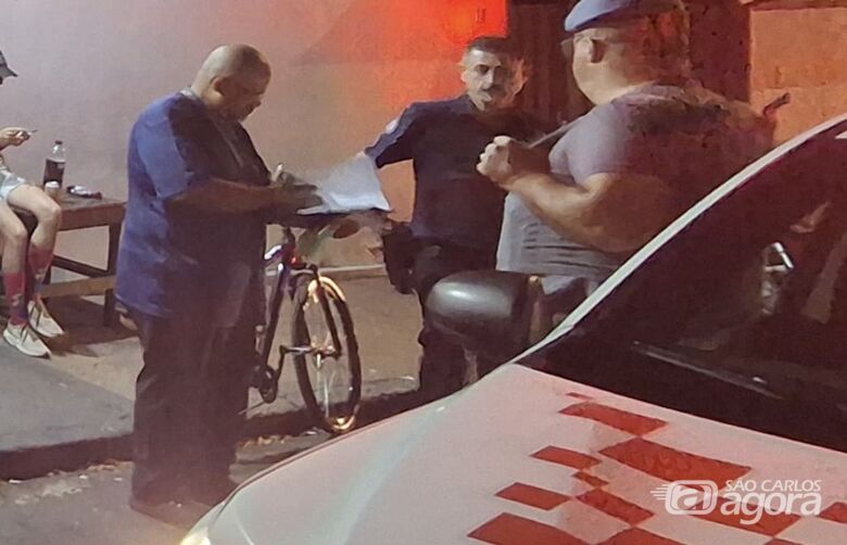 Operação "Moralização" fiscaliza bares e interdita estabelecimento irregular -