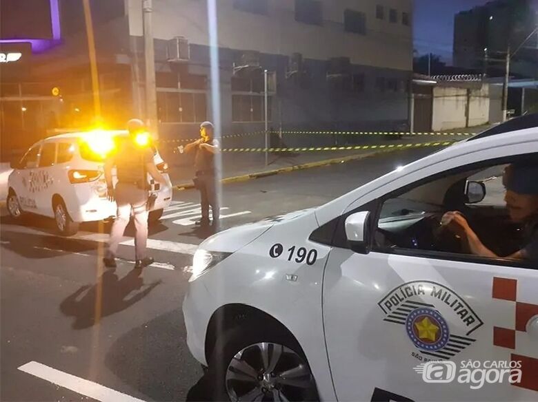 Homem é baleado após se envolver em confusão em casa noturna - Crédito: Matão Urgente 