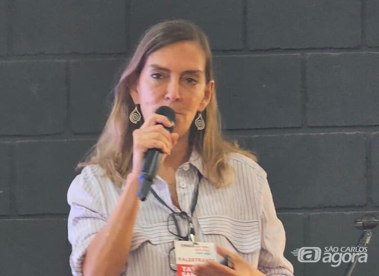 Tatiana Lobo Coelho de Sampaio é homenageada em São Carlos por pesquisas inovadoras na medicina regenerativa - Crédito: divulgação