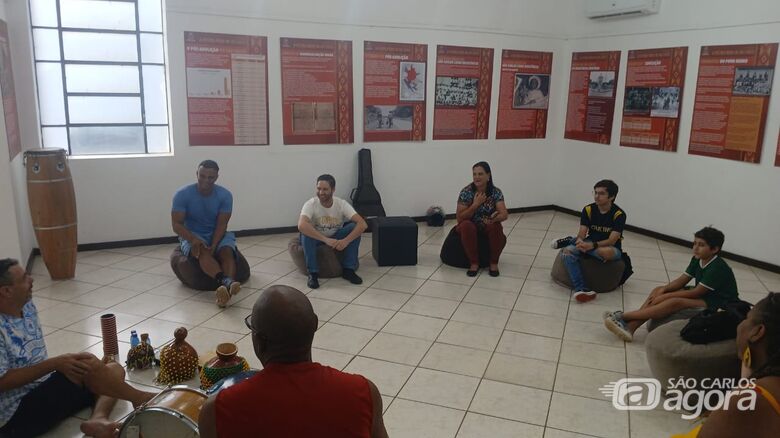 Centro Afro oferece oficina gratuita de percussão às sextas-feiras em São Carlos -