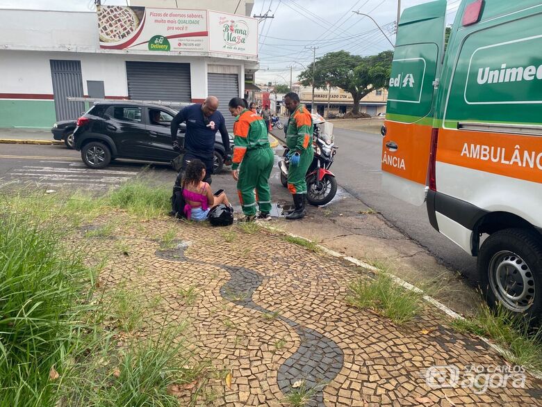 Motociclista fica ferida após colisão com carro na Vila Prado - Crédito: Foto: SCA