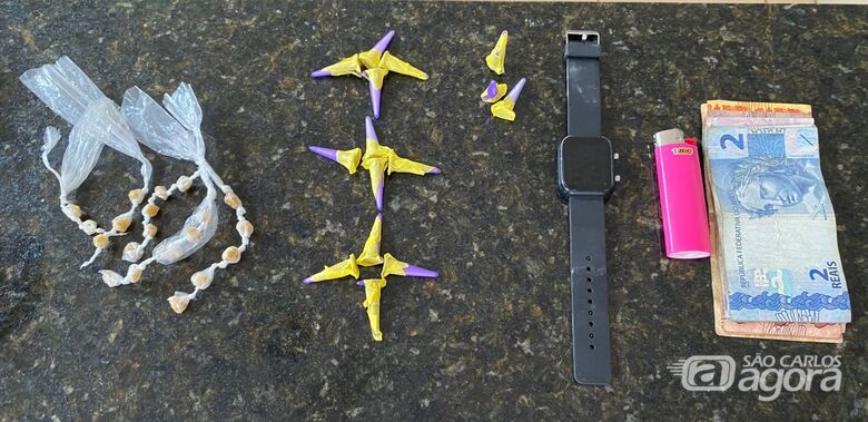 Jovem é detido por tráfico de drogas no Cidade Jardim - Crédito: SCA