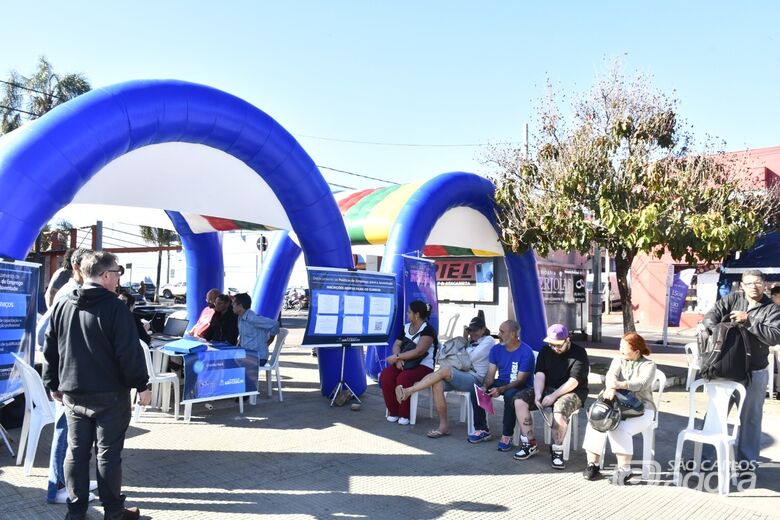Projeto Cidadania Itinerante leva serviços gratuitos à Praça do Mercado Municipal - 