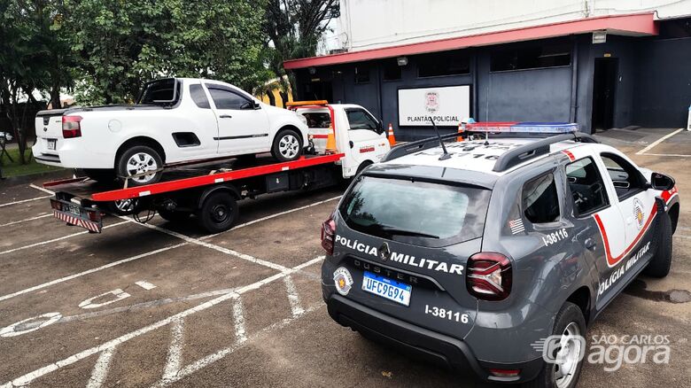 Carro furtado em Sorocaba é localizado abandonado em São Carlos - Crédito: SCA