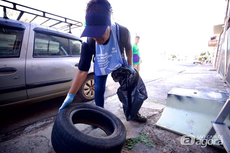 Mutirão contra a dengue vistoria mais de 1,6 mil imóveis no São Carlos VIII -