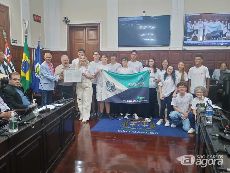 Escola Sebastião de Oliveira Rocha é homenageada pela Câmara Municipal - Crédito: divulgação
