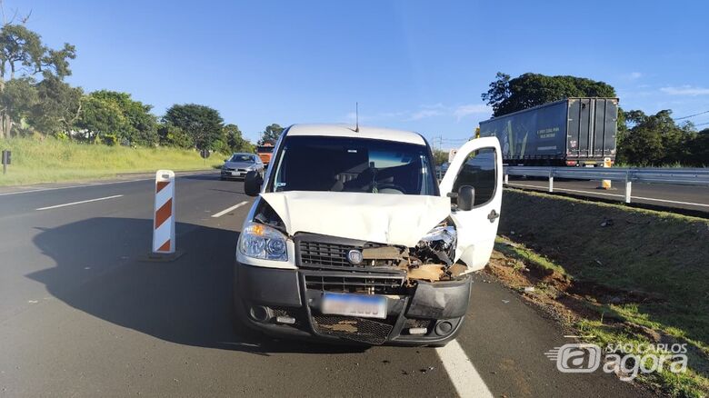 Dois engavetamentos são registrados na Washington Luís, em São Carlos - Crédito: SCA