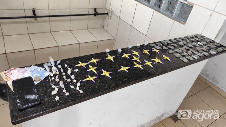 Suspeito invade CEMEI durante fuga e acaba preso com drogas - Crédito: SCA