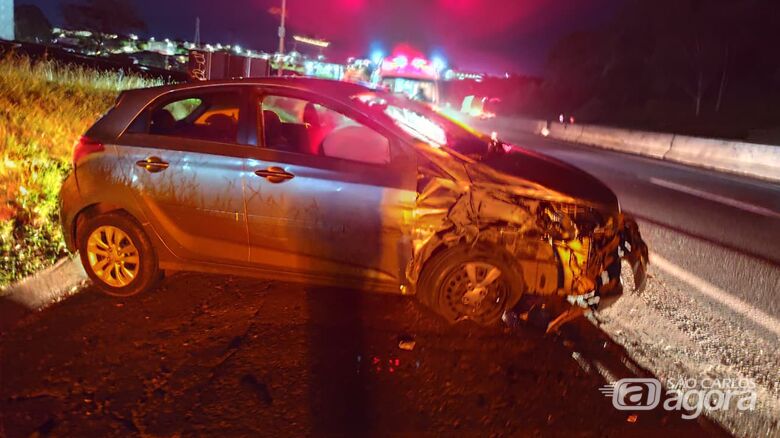 Colisão entre dois carros é registrada na Washington Luís - Crédito: SCA