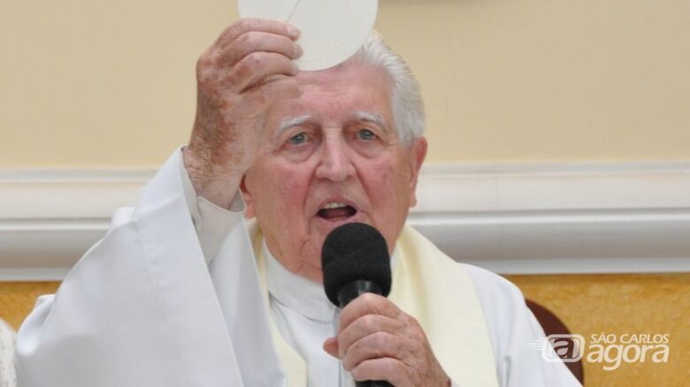 O padre Monsenhor Luiz Cechinato: uma vida de dedicação à fé e o amor ao próximo  - Crédito: divulgação