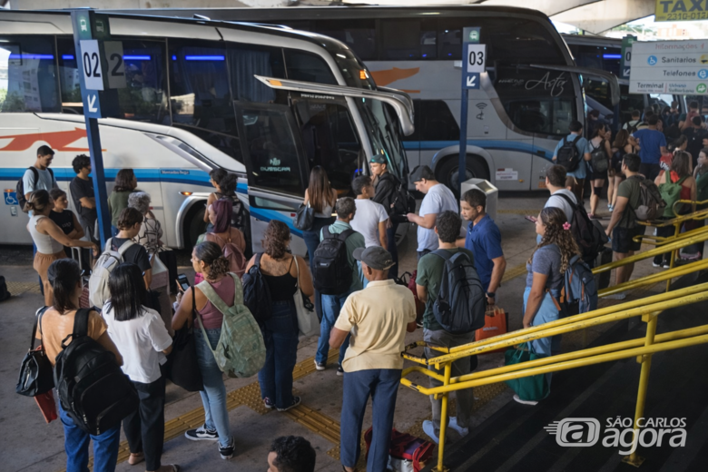 O Terminal Rodoviário: Entre chegadas e partidas, a previsão é de que 11 mil pessoas passem pela rodoviária entre os dias 17 e 22 de abril  - Crédito: SCA