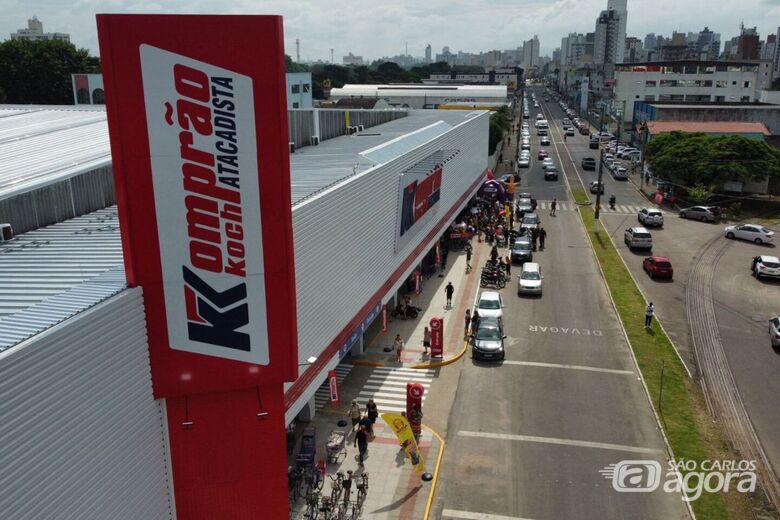 Novo Komprão Atacadista abre 140 vagas em São Bento do Sul com escala 5x2 e dois dias de folga por semana. - Crédito: divulgação