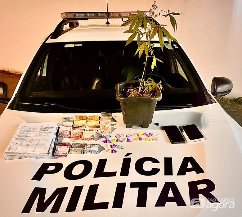 PM prende irmãos em Analândia por tráfico de drogas e receptação de moto adulterada - 