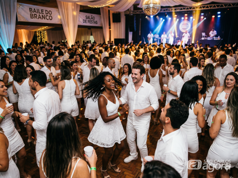 É neste sábado: Festa do Branco Edição Retrô 2026 revive grandes sucessos dos anos 70, 80 e 90 - 