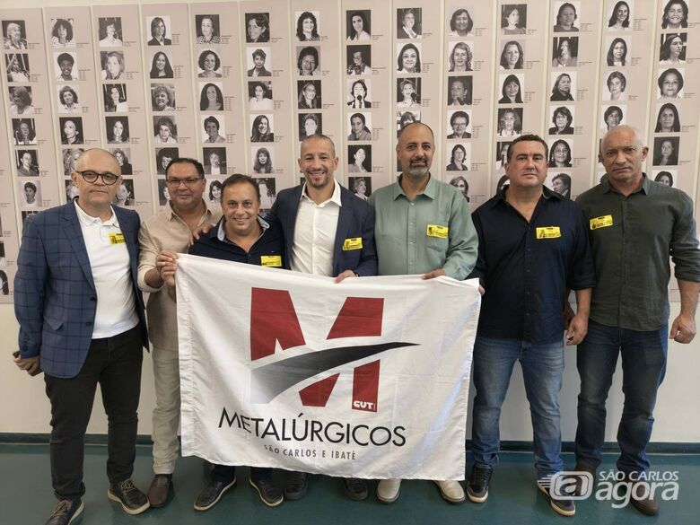 A comitiva de lideranças metalúrgicas no Congresso Nacional: lutando por redução de jornada e o fim da escala 6x1  - Crédito: divulgação
