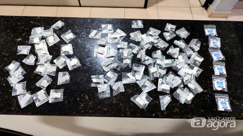Denúncia de sequestro leva PM ao CDHU e termina com prisão por tráfico
 - Crédito: Foto: Maycon Maximino/São Carlos Agora