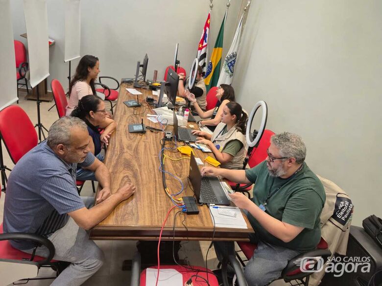 Cartório Eleitoral Itinerante realiza 215 atendimentos em Ibaté durante fim de semana -