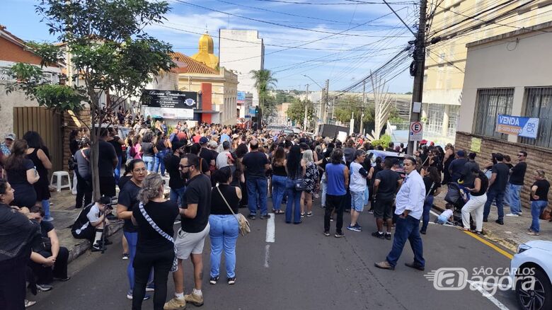Prefeitura e servidores avançam em negociação e proposta pode encerrar greve em São Carlos -