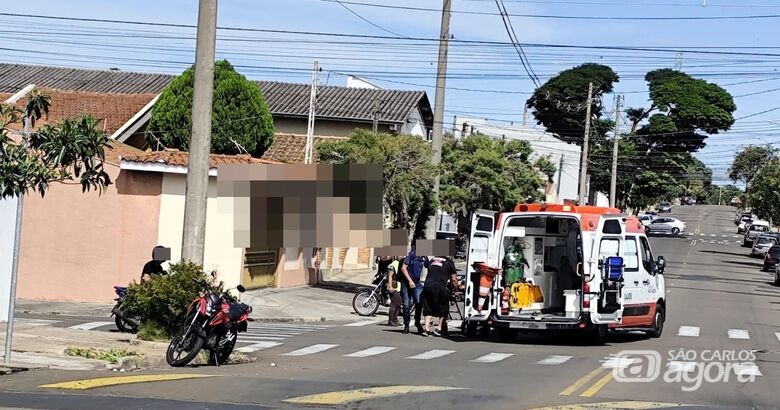 Motociclista fica ferido após colisão com ônibus no Jardim Cruzeiro do Sul - Crédito: SCA