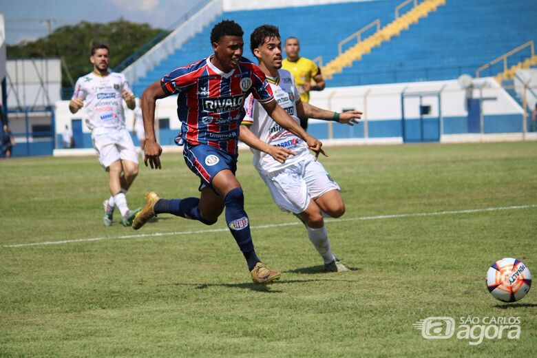 Luisão abre para treino do São-Carlense antes da semifinal do Paulista A4 - 