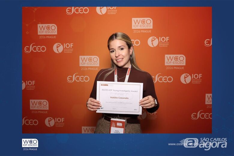 Pesquisadora de São Carlos é premiada em congresso internacional e se destaca entre jovens cientistas - 