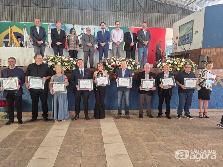 Empresária são-carlense é homenageada em tripla comemoração da comunidade portuguesa em São Paulo - 