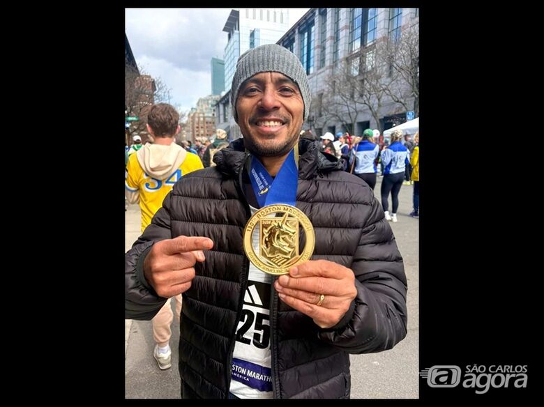 São-carlense enfrenta frio de 4°C e conclui Maratona de Boston - 