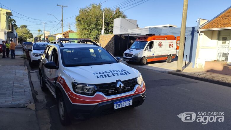 Pintor fica ferido após queda de andaime na Vila Prado - Crédito: SCA