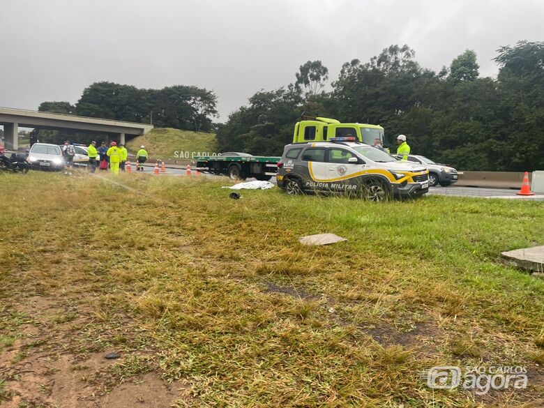 Motociclista perde a vida após cair na pista e ser atropelada na Washington Luís  - Crédito: SCA