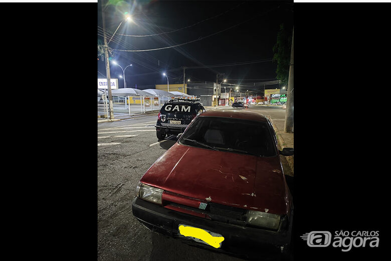 GM localiza carro furtado durante patrulhamento na Praça Itália - 