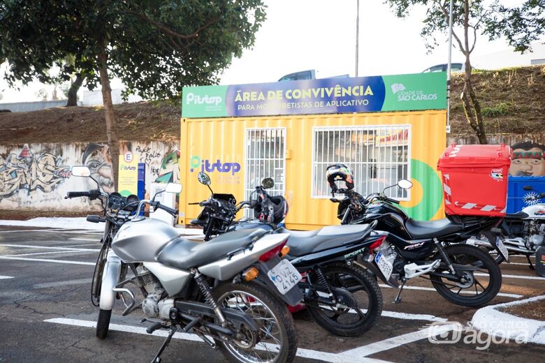 São Carlos promove mobilização para orientar motoboys sobre segurança, direitos e saúde - 