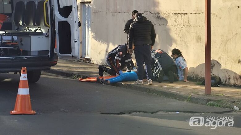 Ciclista fica ferida após colisão com moto na Vila Nery - Crédito: SCA