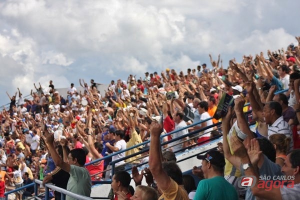 Torcida compareceu em peso para apoiar a Águia da Central (foto: pixelfotos.com.br -